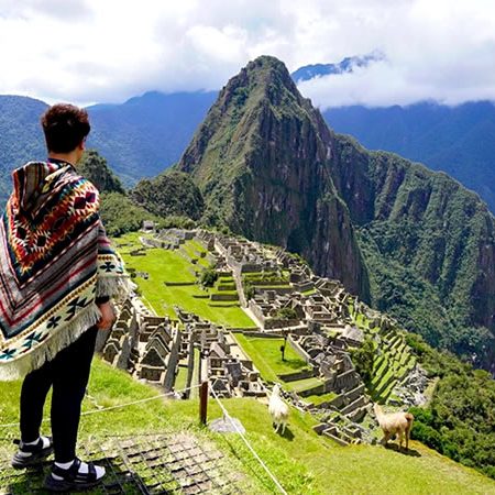 Sistema de gestión y facturación electrónica para agencias de viaje y turismo